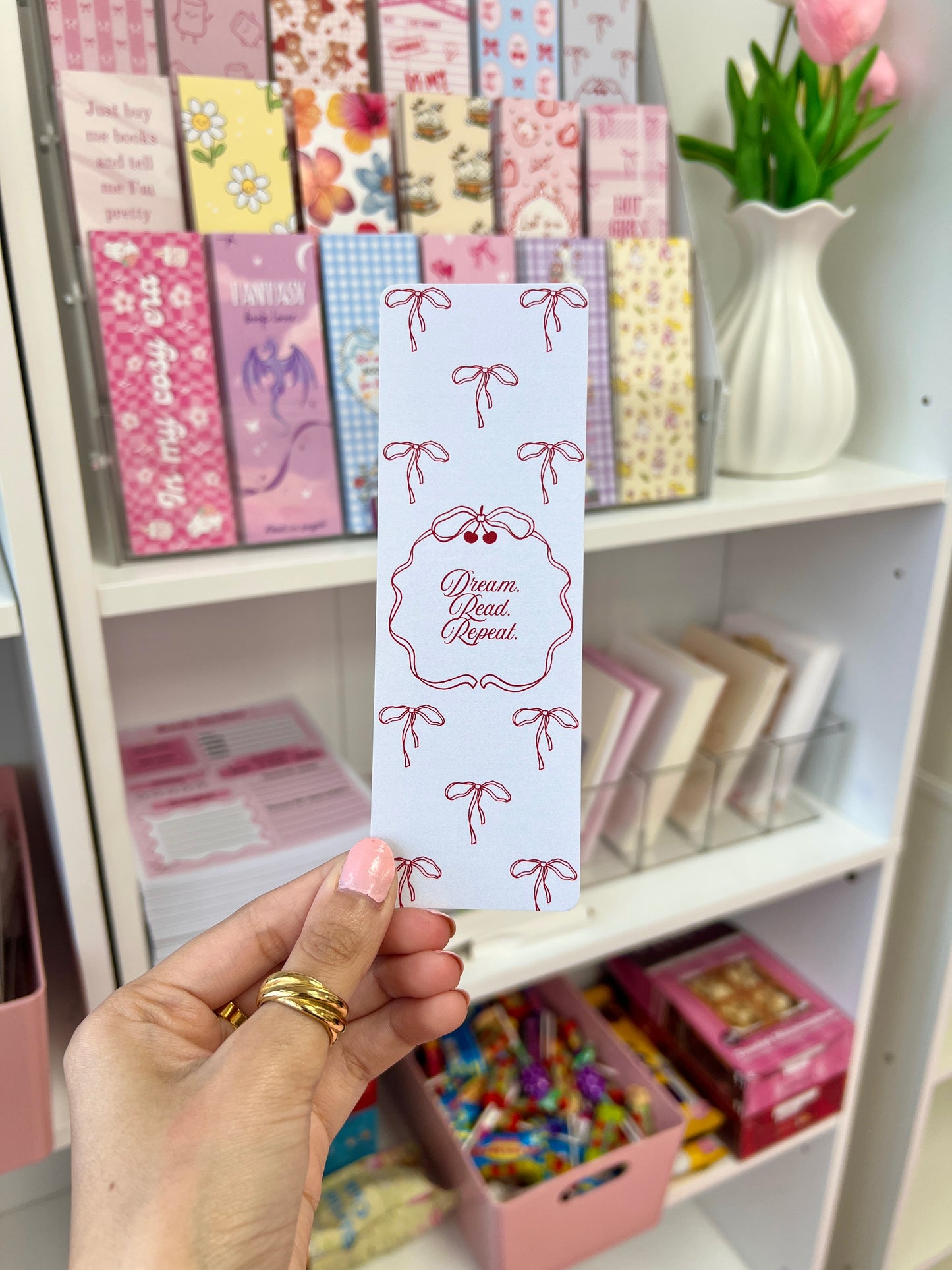 Dream, Read, Repeat bookmark
