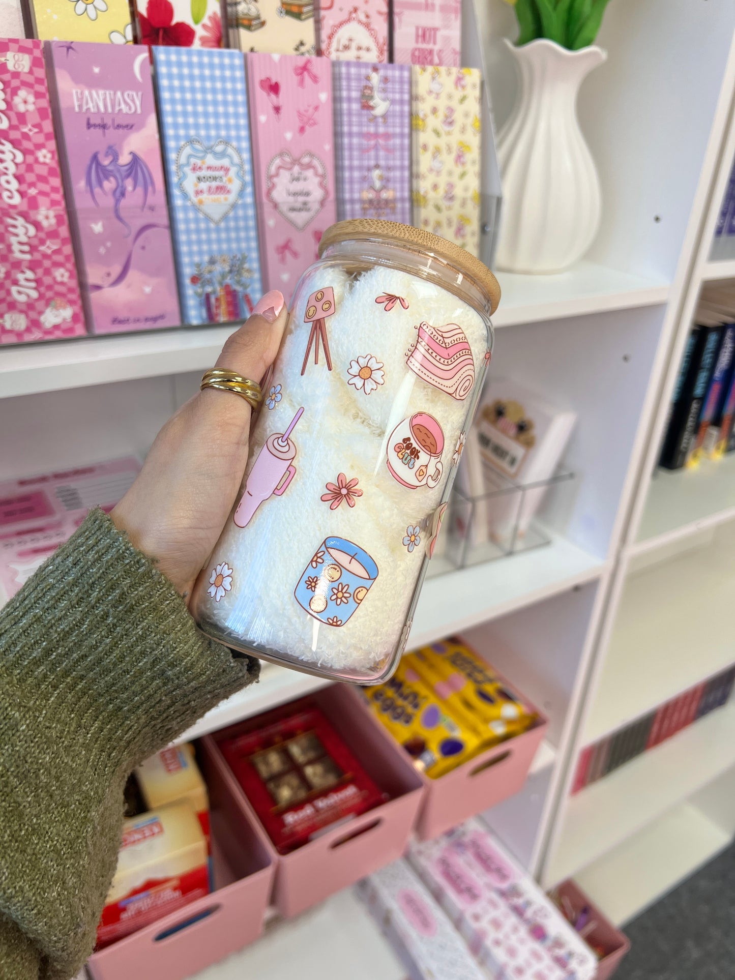 Book-lover cup