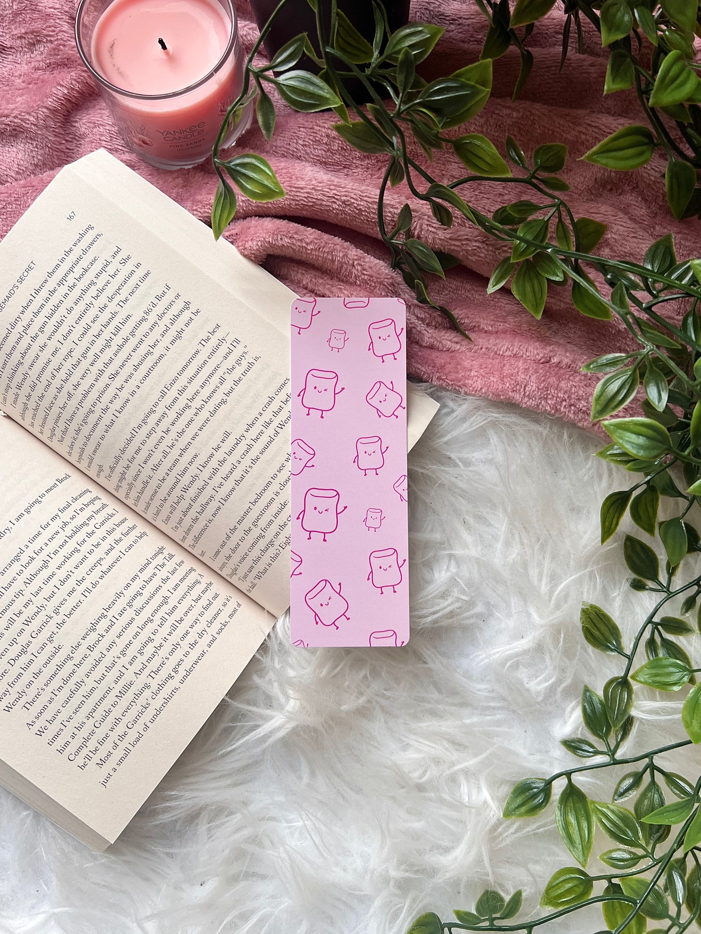 Marshmallow bookmark