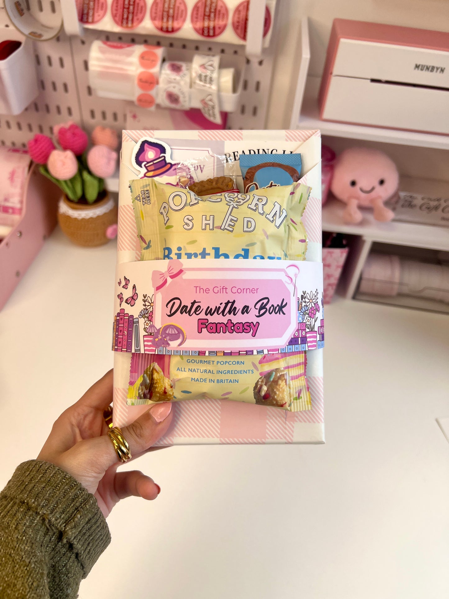Birthday-themed Blind date with a book