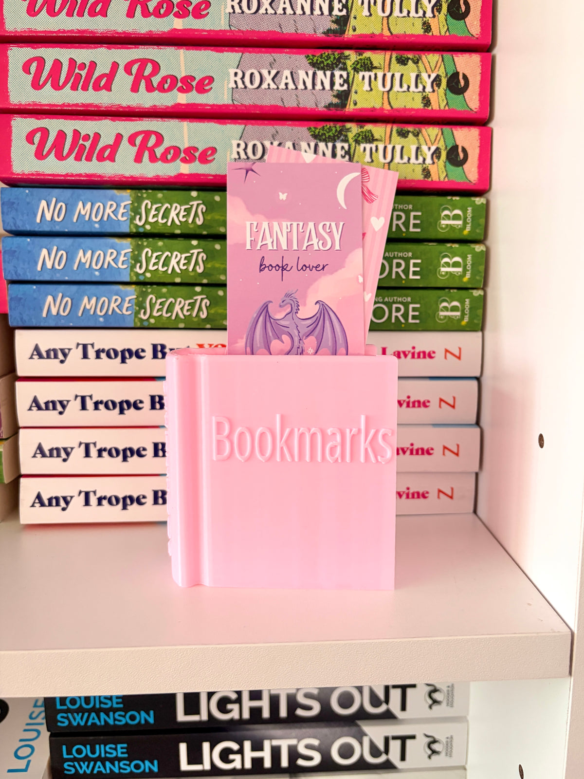 Book-shaped bookmark holder