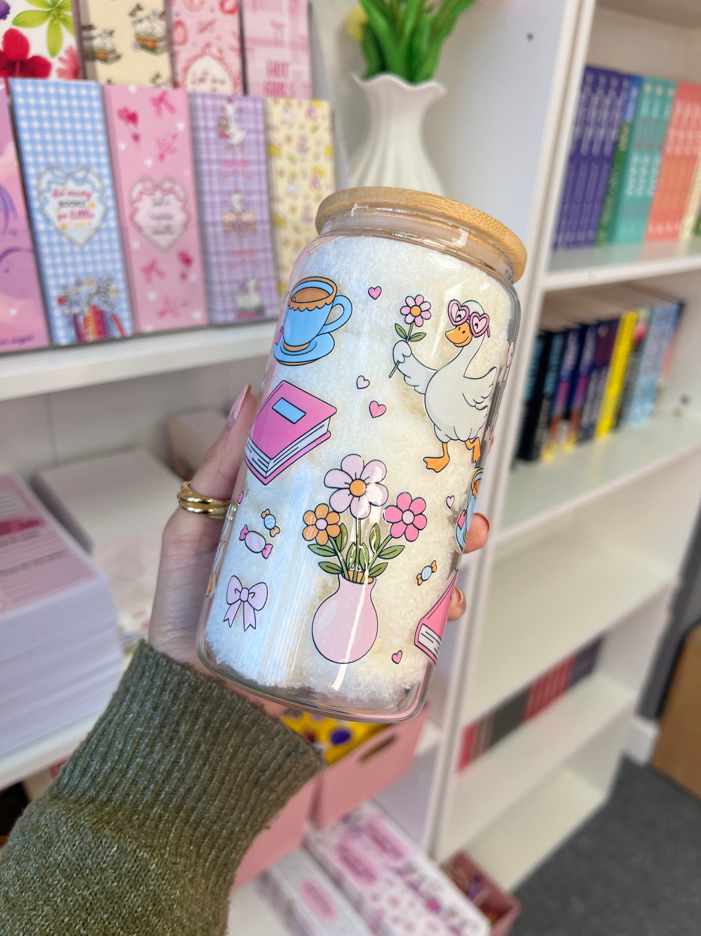 Goose & books cup